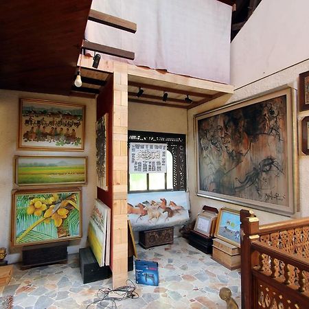 Posnya Seni Godod Art Gallery & Homestay Джокьякарта Экстерьер фото